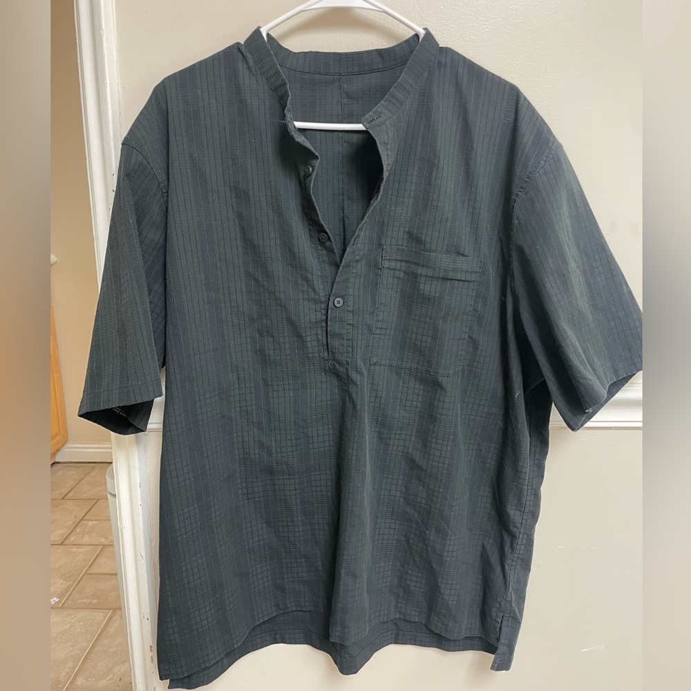 Men’s lululemon half button down top